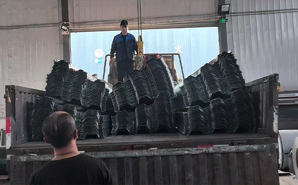 河南楼承板及装配式建材新应用：十全彩钢厂多品类协同能力获项目验证